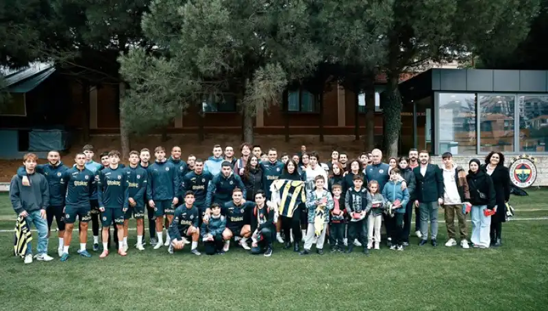 Hataylı Depremzede Çocuklardan Jose Mourinho'ya Mektup