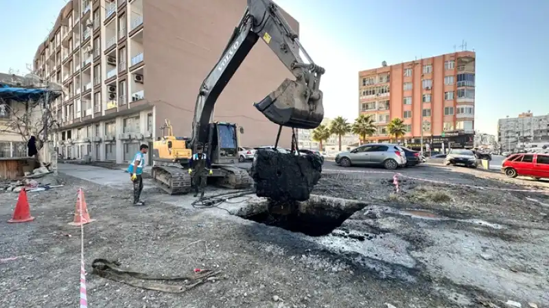 HBB İskenderun’daki Dev Menfez Için Kolları Sıvadı