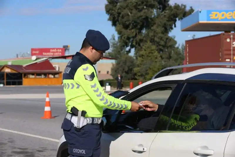 Hatay'da Jandarma Ekipleri Cayrokopter Destekli Trafik Denetimi Yaptı