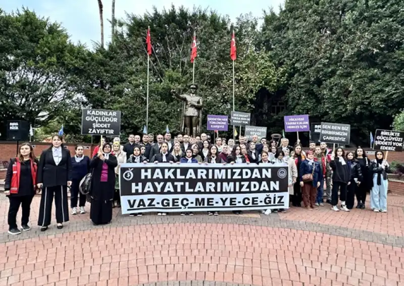 Hatay'da Kadına Yönelik şiddete Karşı Farkındalık Yürüyüşü Yapıldı