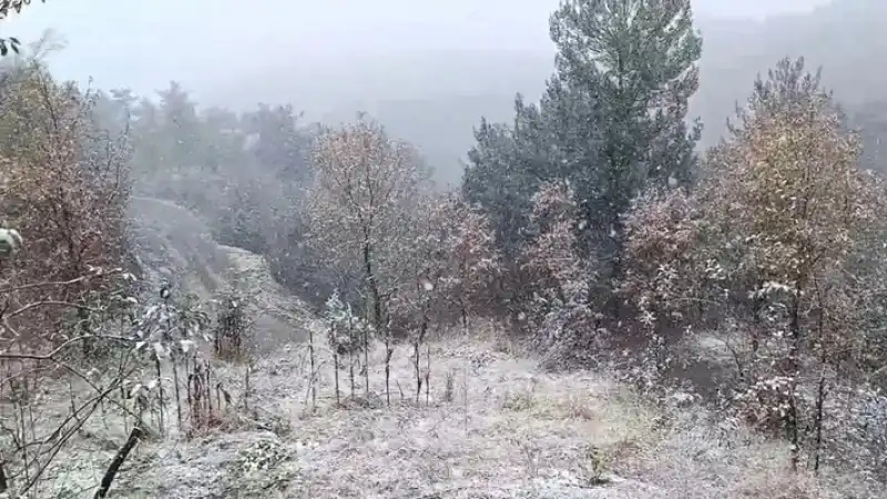 Amanos Dağları'na Mevsimin İlk Karı Düştü