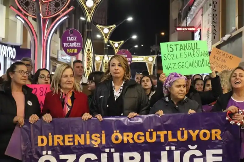 Kadınlar Seslerini İskenderun'da Yükseltti!