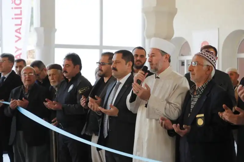 Hatay'da Hayırseverin Desteğiyle Yapılan Cami Ibadete Açıldı