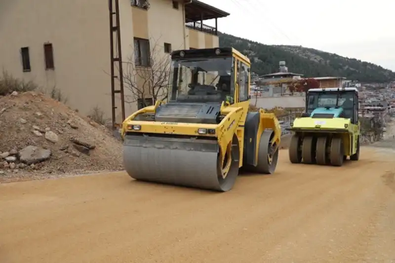 Halilbey Mahallesi’nde 30 Yıllık Yol Sorunu Son Buluyor