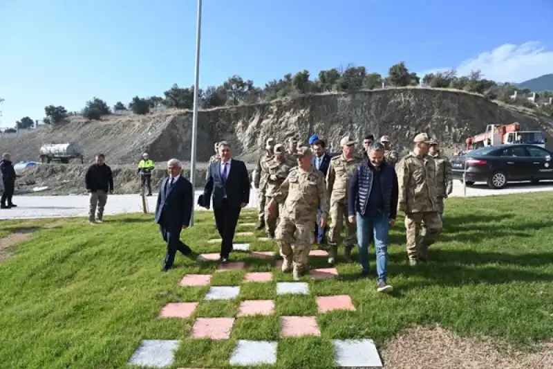 Orgeneral Ali Çardakçı, 100. Yıl Köyünü Ziyaret Etti 