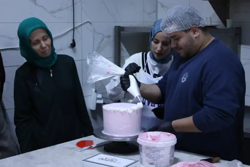 Hakim Projesi Hatay’a Umut Olmaya Devam Ediyor “yaş Pasta Yapımcısı” Kursu Başladı