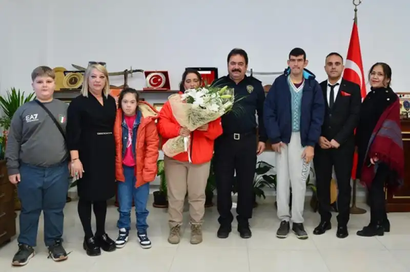 Özel Gereksinimli öğrencilerden Hatay İl Emniyet Müdürlüğüne Ziyaret