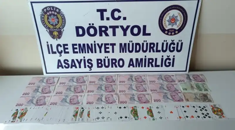 Dörtyol'da Kumar Oynayan 8 Kişiye 51 Bin 400 Lira Ceza Kesildi