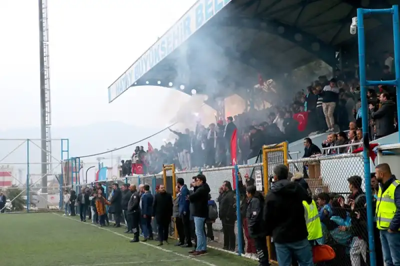 Hatay'da TÜGVA 'GençLig' Futbol Turnuvası Başladı