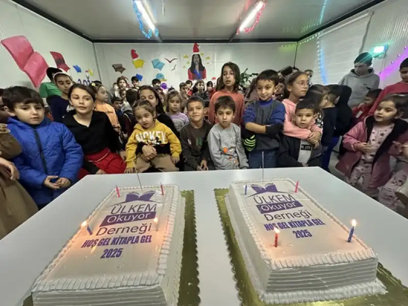 Hatay'da Depremzede çocuklara Yeni Yıl Eğlencesi Düzenlendi 