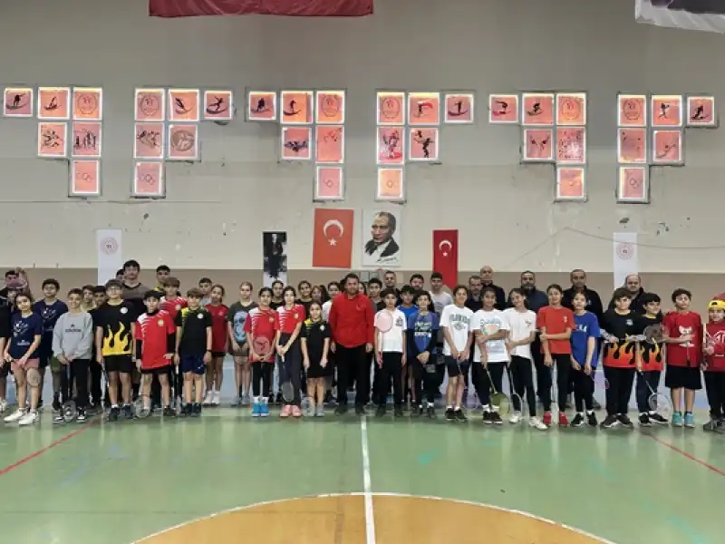 Samandağ'da Badminton Il Seçmeleri Yapıldı 