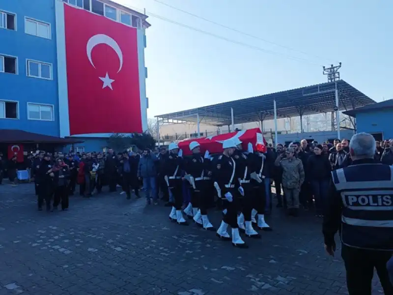 Hatay'da Evinde Kalp Krizi Geçiren Polis Memuru Hayatını Kaybetti