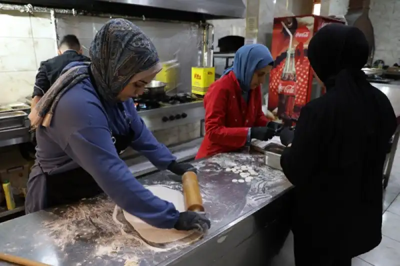 Hakim Projesi Kapsamında Kurslar Devam Ediyor Reyhanlı’da Aşçı Yardımcılığı Eğitimi Başladı