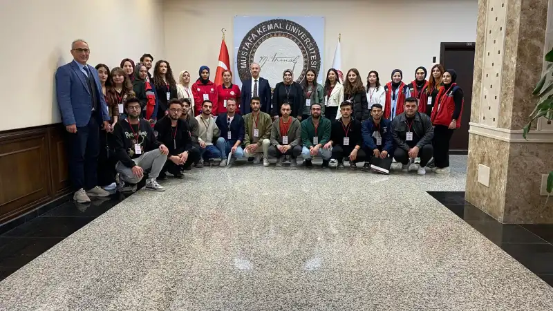 Üniversiteli Gençler, Hatay'da Afet Farkındalığı İçin Bir Araya Geldi