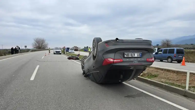 Hatay Hassa'da üç Aracın Karıştığı Kazada 2 Kişi Yaralandı