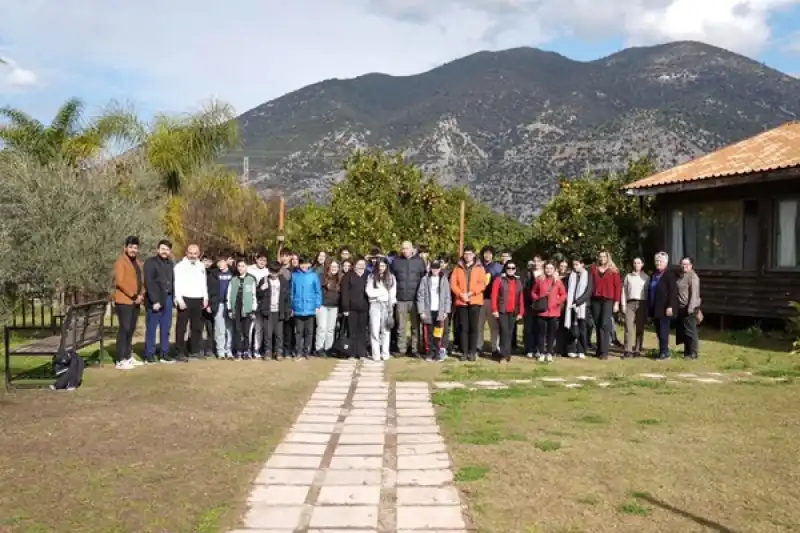 Sümerler Ortaokulu Öğrencileri, Finike Turu Yaptılar 