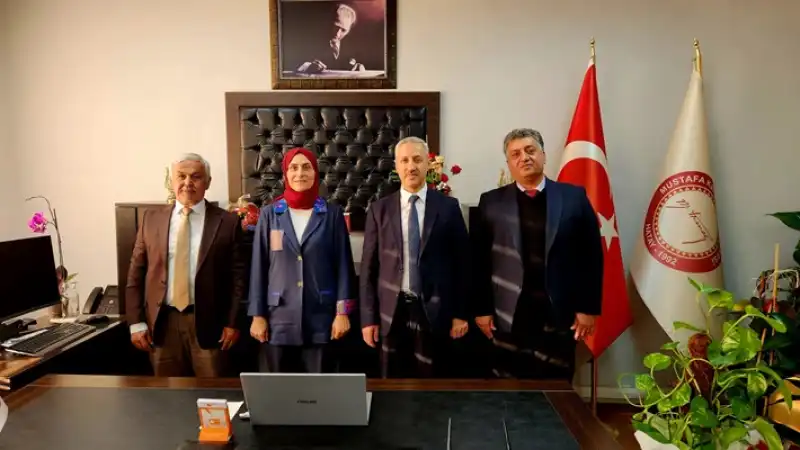 Rektör Eren’den Reyhanlı MYO Müdürlüğüne Atanan Basık’a Ziyaret