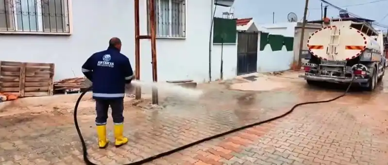 Antakya’yı Tertemiz Bir Hale Getirmek Için çalışıyoruz