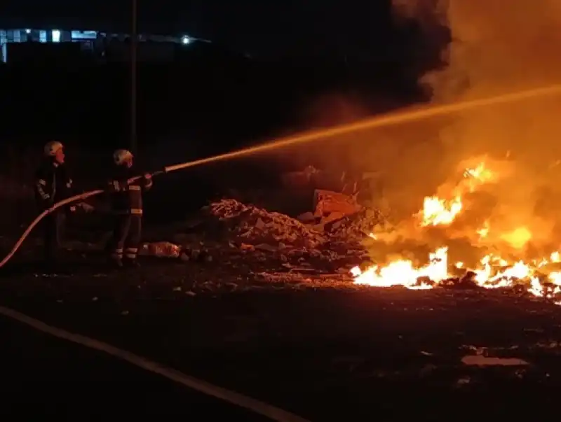 Hatay’ın Payas Ilçesin ‘de Otluk Alanda çıkan Yangın Söndürüldü