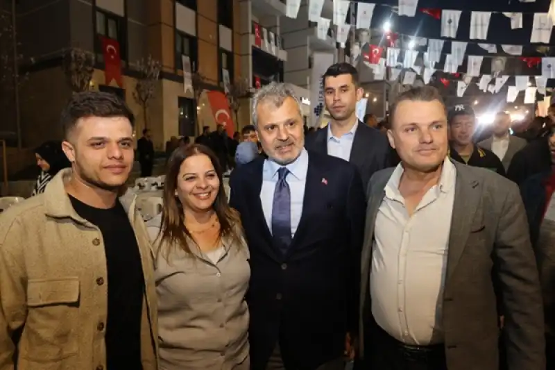 Bakan Kurum Iftarını Hataylılarla Yaptı