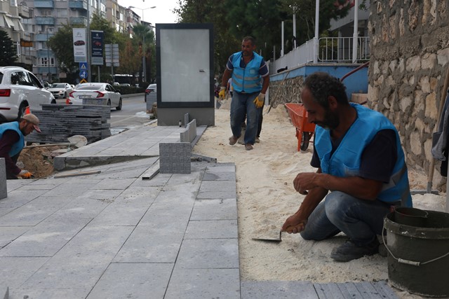 Atatürk Caddesi yeni görünüme kavuşuyor