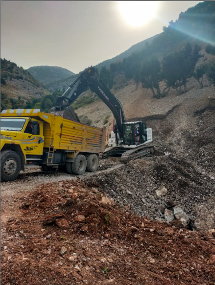 Karamağara yolu genişletiliyor