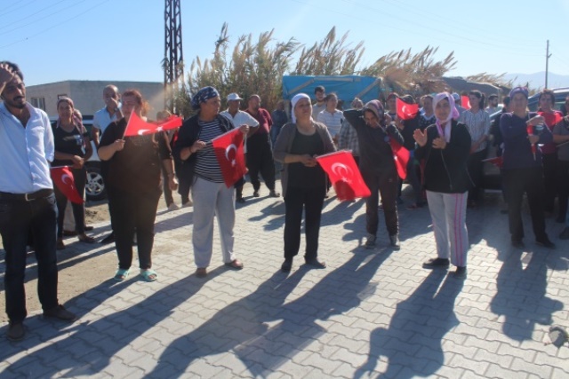  Vatandaşlar yıkımı protesto etti