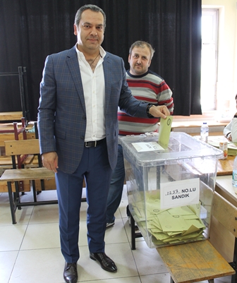 Referandum bir parti meselesi değil