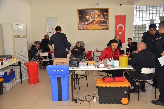 Hatay kampüs ceza infaz kurumu personelinden kan bağişi