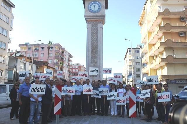 CHP Hataydan Adalet Yürüyüşüne 2 dakikalık destek