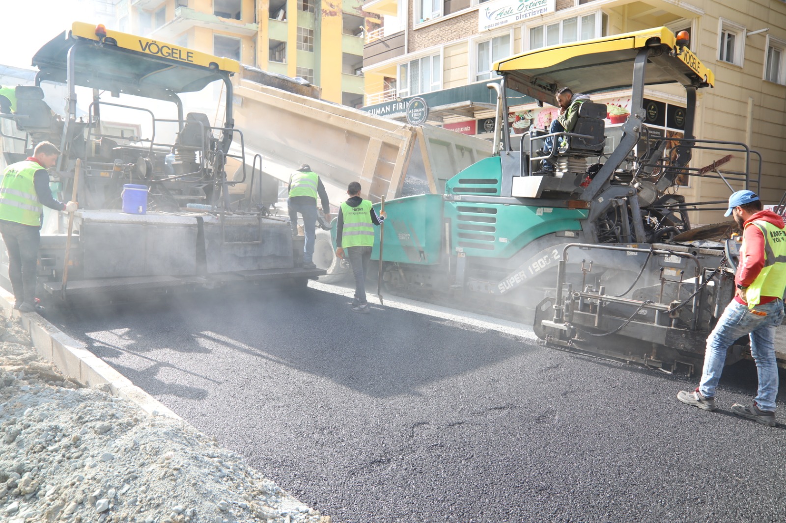 HBB ANTAKYA FATİH CADDESİNİ ASFALTLIYOR 