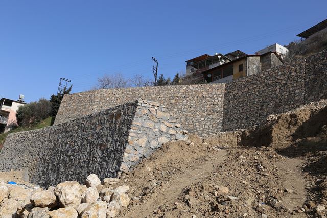 Tehlike arz eden bölgelerde sıkı önlem alınıyor