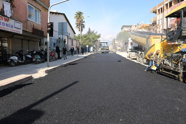 Hastane caddesi asfaltlanıyor