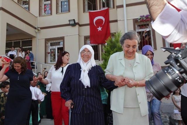 Hayırsever Naciye Düzen hayata veda etti