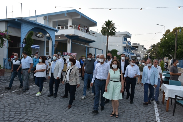 Arsuz da Akdeniz Caddesi araç trafiğine kapandı