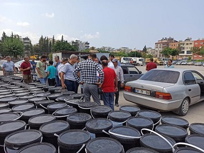 İskenderun Belediyesi’nden okullara boya yardımı