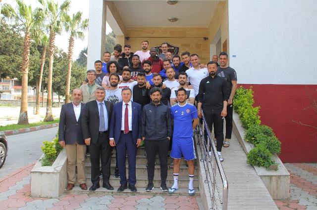 Tesislere gitti Ümraniyespor maçı için başarı diledi