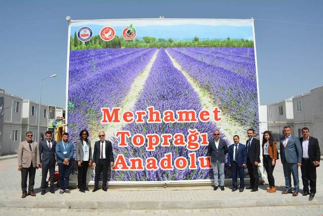 BM Yetkilileri Geçici Barınma Merkezini Ziyaret Etti