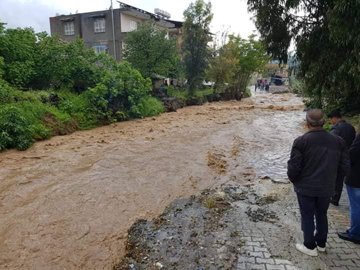 Sağanak yağış Hatayı yuttu