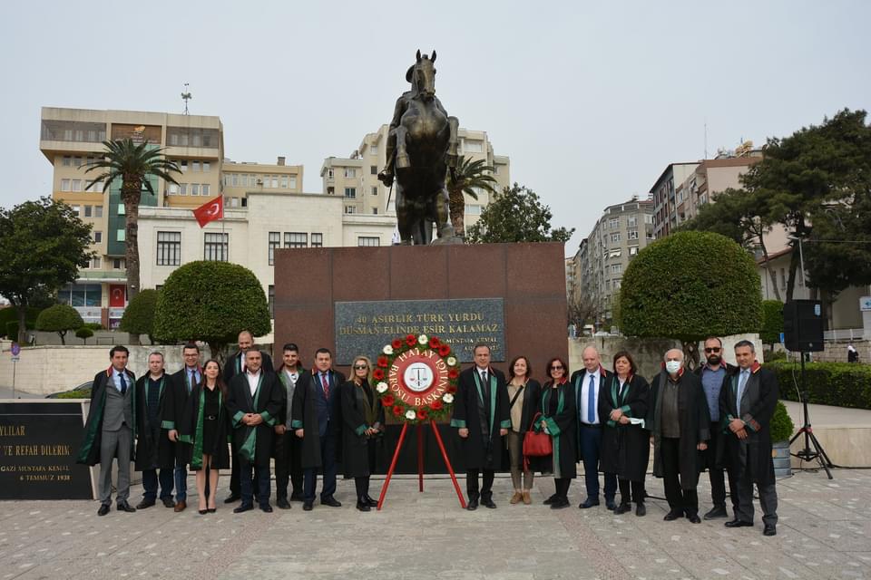 Avukatlar Atanın huzurunda