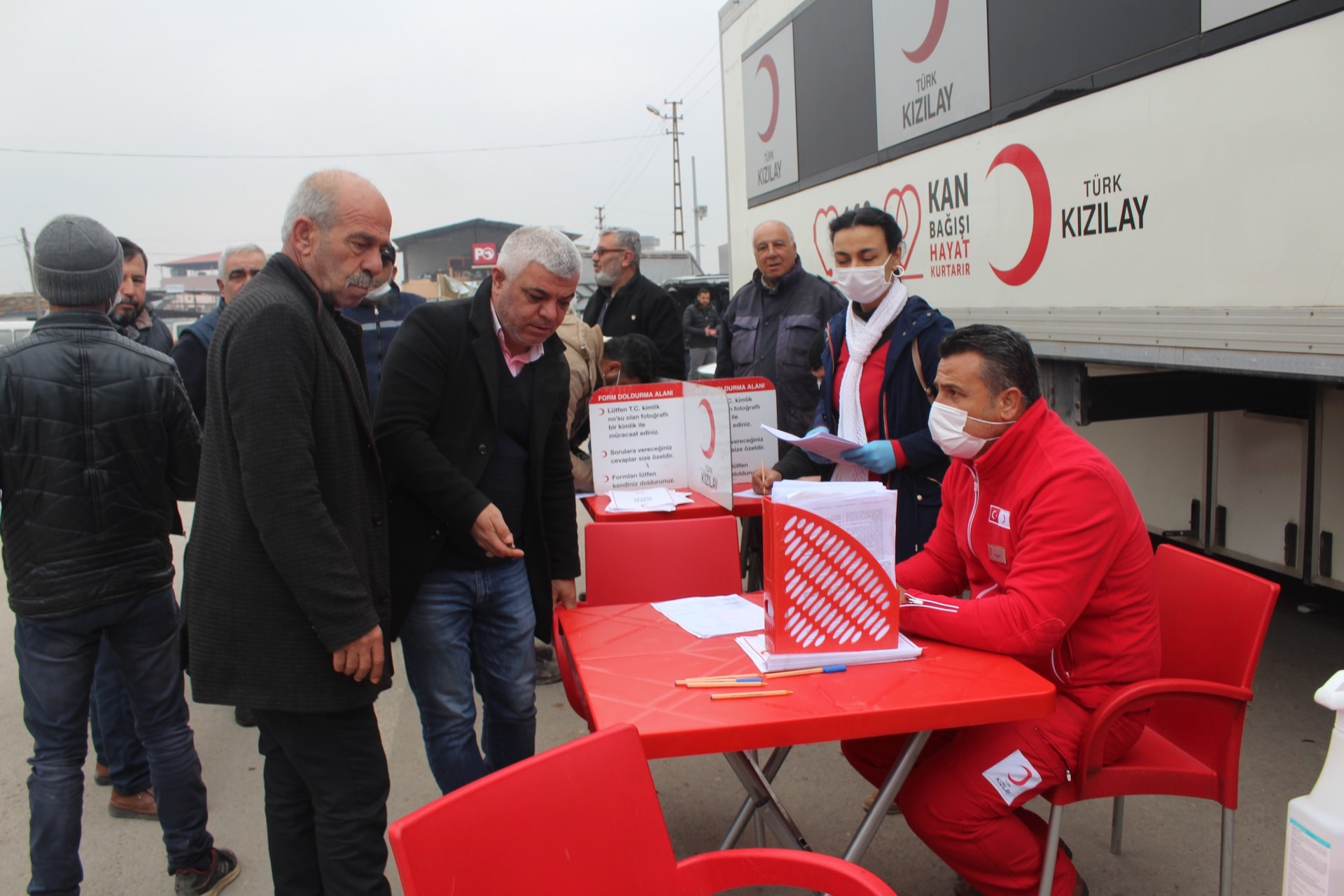 O kumsal taş ve hafriyattan temizlendi