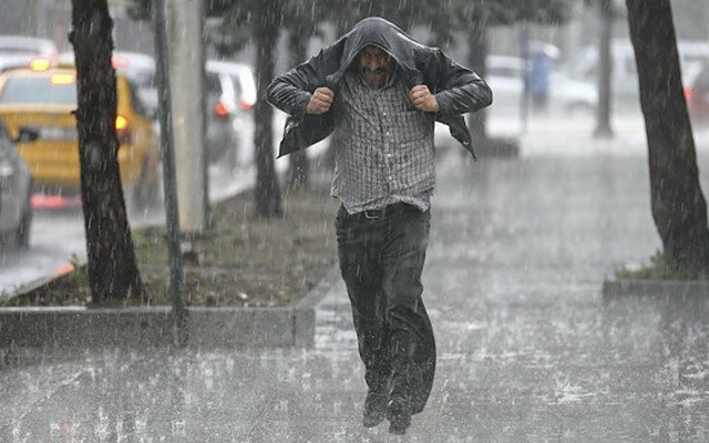 Meteorolojiden sağanak yağış uyarısı