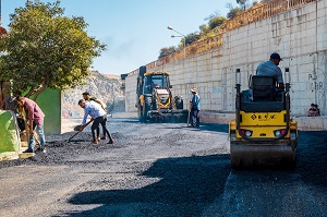 HBB Aydınlıkevler Mahallesi’ni asfaltladı