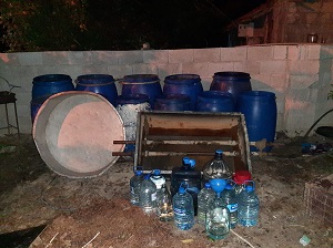 Defne’de 3 bin 550 litre sahte içki ele geçirildi