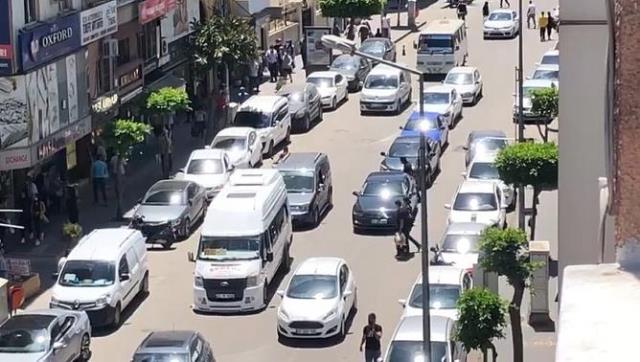 İskenderun da Kademeli normalleşmede ilk gün yoğunluğu