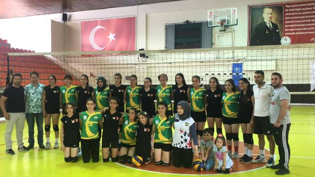 Voleybol İskenderun da Yeniden Doğuyor