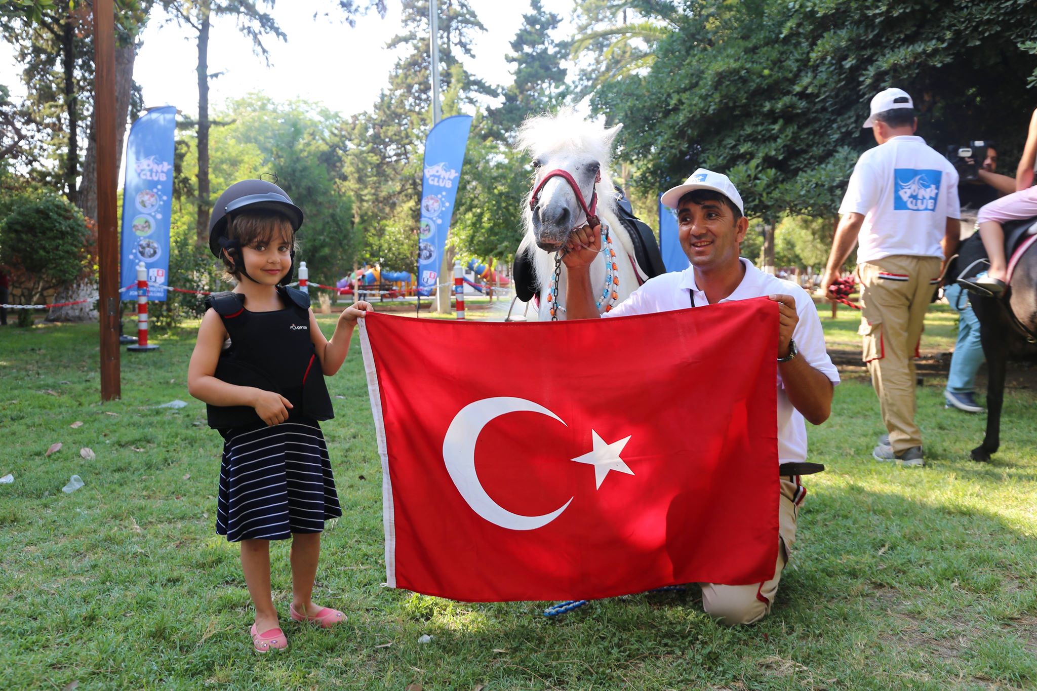 Çocuklara hayvan sevgisi aşılandı