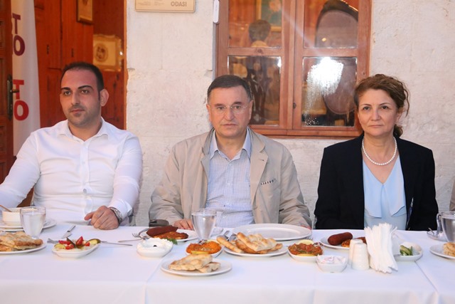 Hatayın yöneticileri iftar sofrasında buluştu