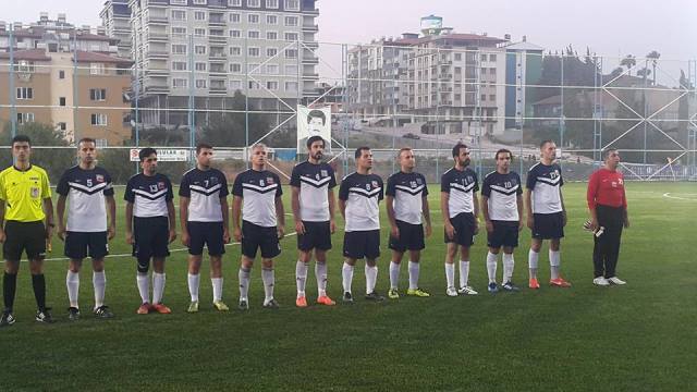 Akademi Hastanesi penaltılarla finale çıktı