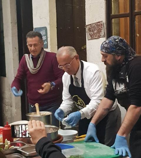 Meze tanıtımına Yoğurtçu kardeşler önce oldu